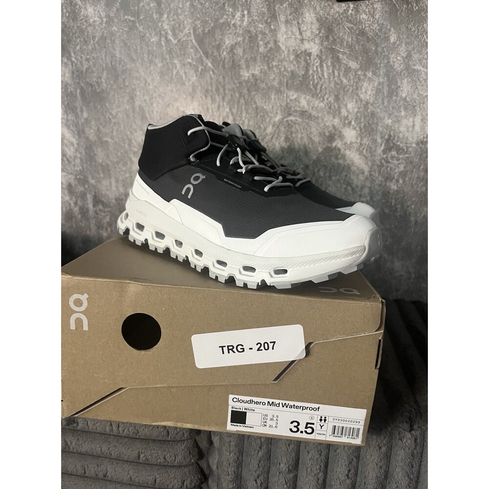 On Cloudhero Mid Waterproof Youth 3.5Y Black White Hiking Shoes NIB